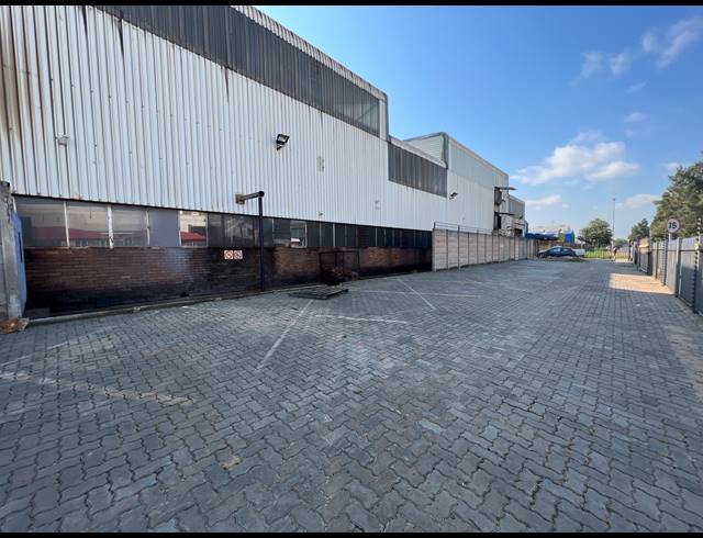 1,300M² FACTORY TO LET IN ALRODE